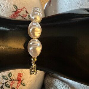 adornia faux pearl and faux gold chain bracelet